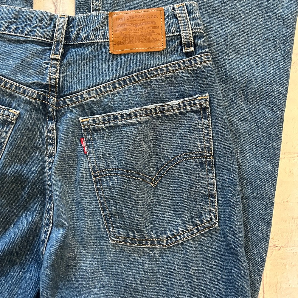 Levi’s Jeans Women’s 70’s High Flare Size 28 Medium Wash Retro Lightweight - Picture 8 of 8